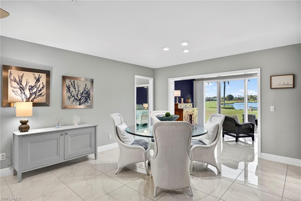 LAKEWOOD VILLAS - Residential Lease