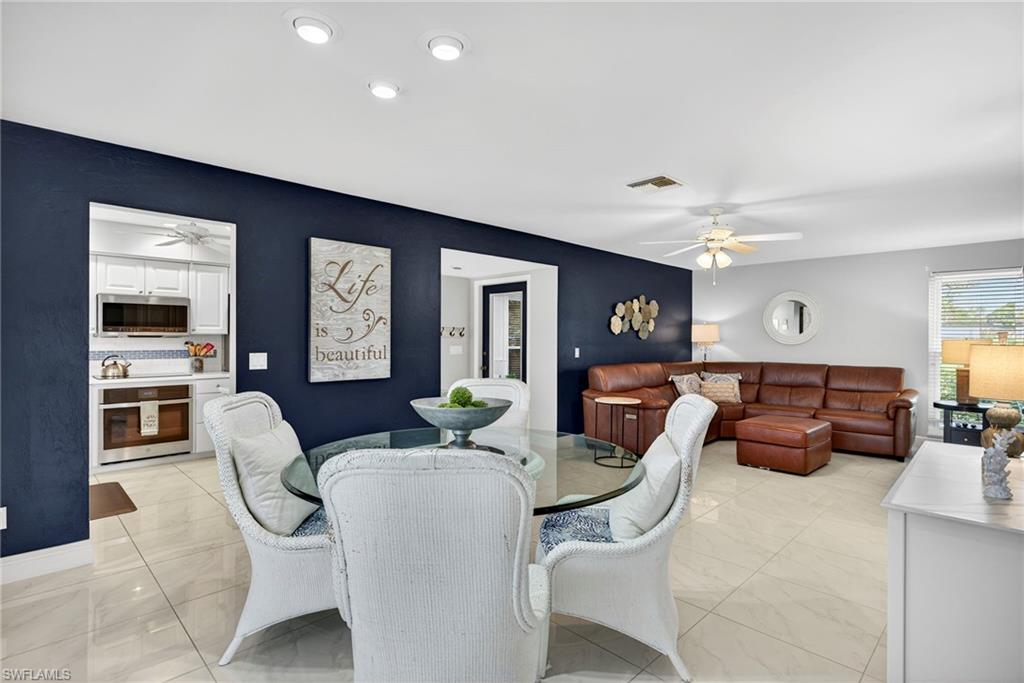 LAKEWOOD VILLAS - Residential Lease