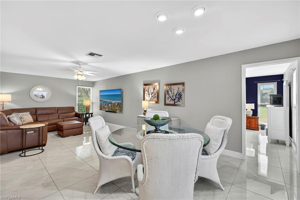 LAKEWOOD VILLAS - Residential Lease