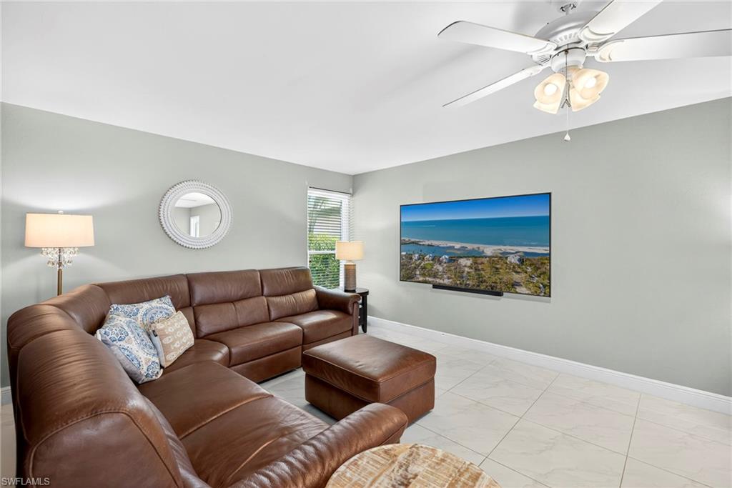 LAKEWOOD VILLAS - Residential Lease