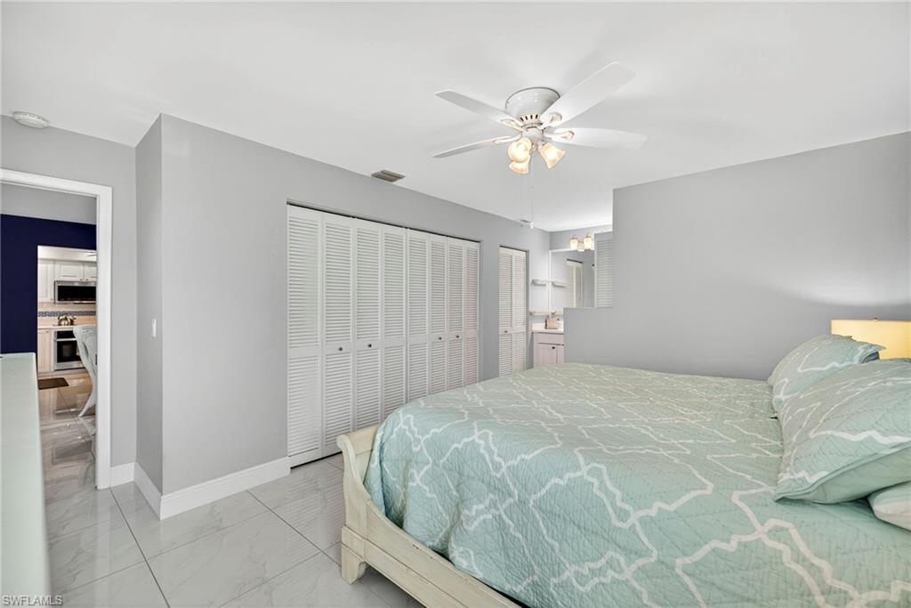 LAKEWOOD VILLAS - Residential Lease