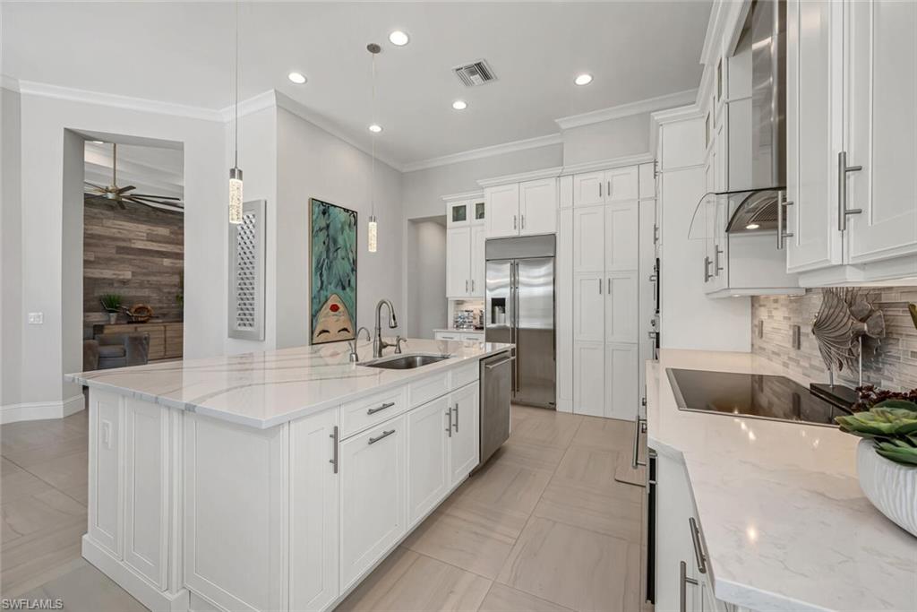 ISLES OF COLLIER PRESERVE - Residential