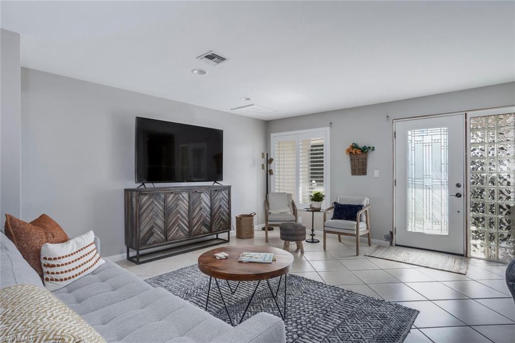 FAIRVIEW ISLES - Residential