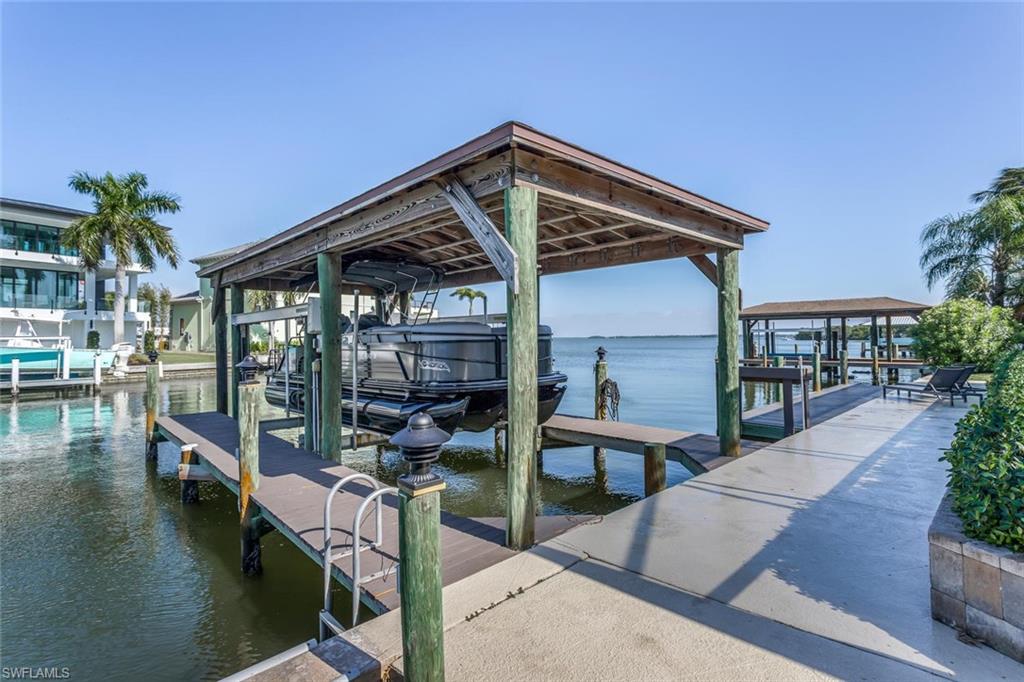 FAIRVIEW ISLES - Residential