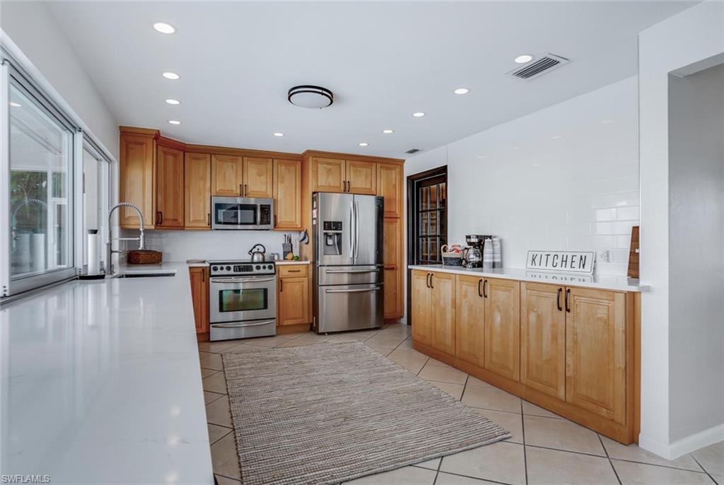 FAIRVIEW ISLES - Residential