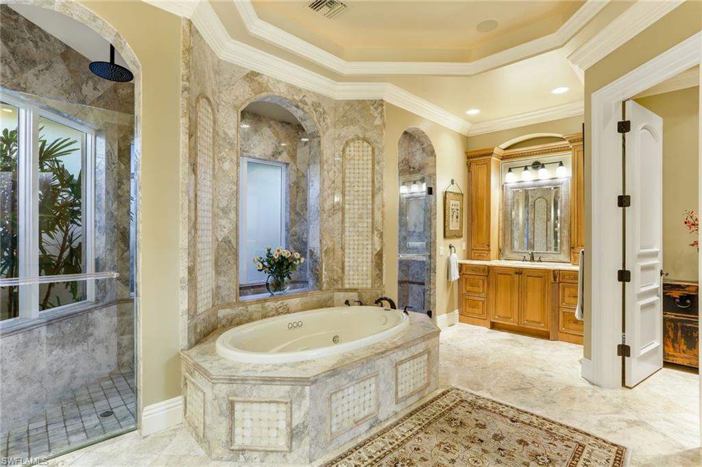 AQUALANE SHORES - Residential