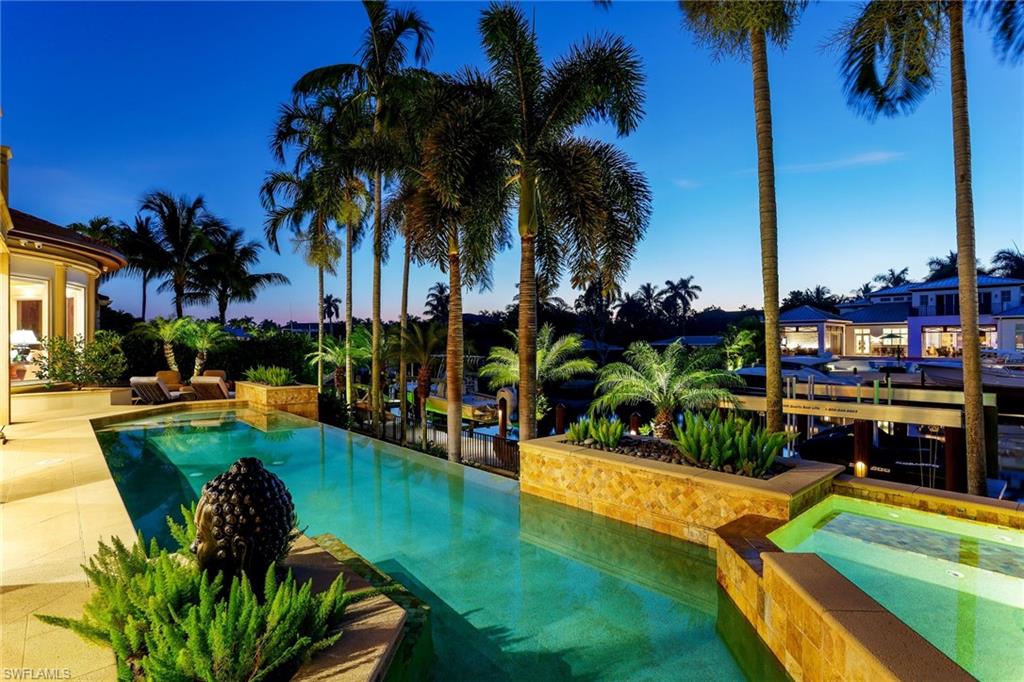 AQUALANE SHORES - Residential