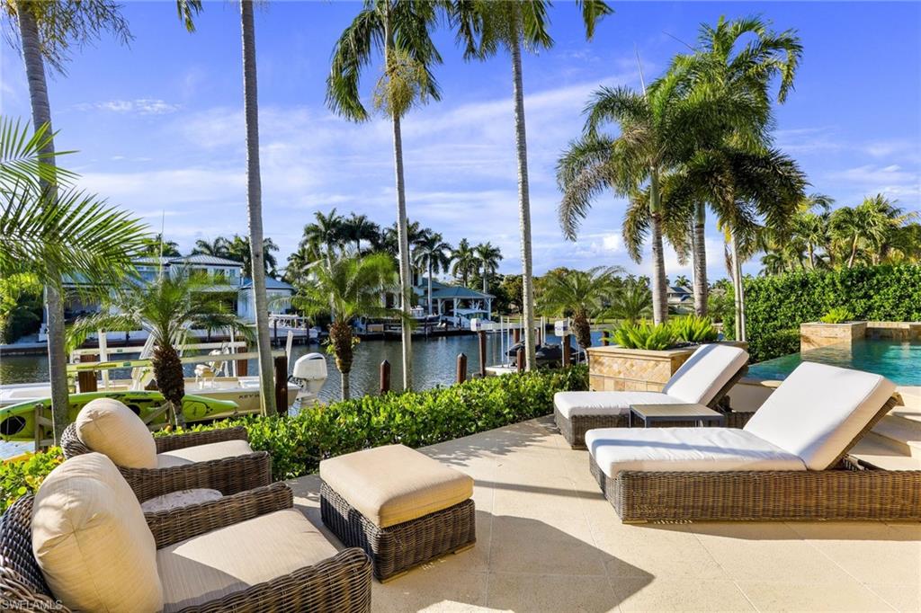 AQUALANE SHORES - Residential