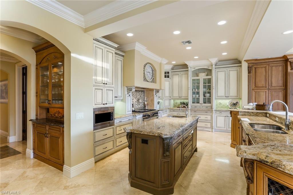 AQUALANE SHORES - Residential