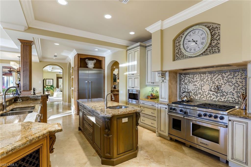 AQUALANE SHORES - Residential