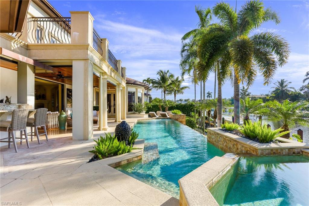 AQUALANE SHORES - Residential