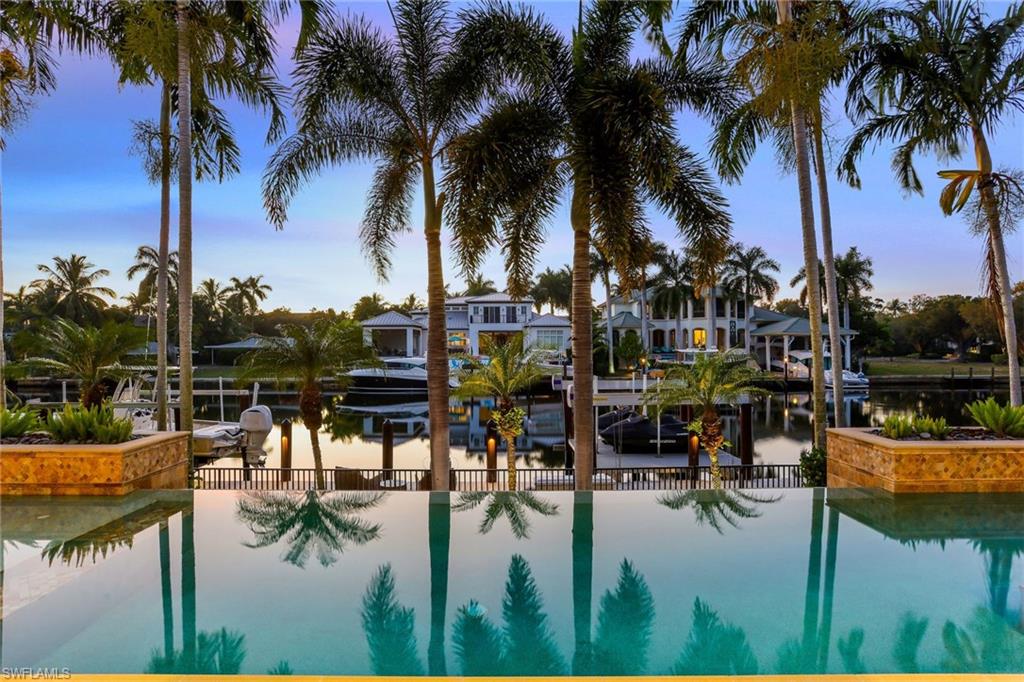 AQUALANE SHORES - Residential