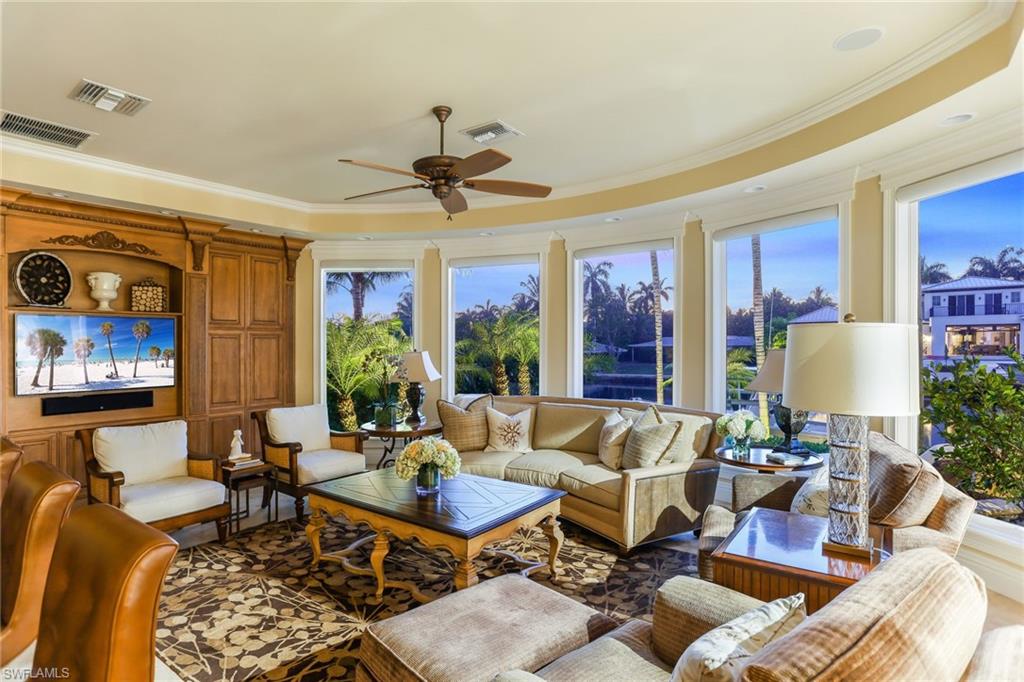 AQUALANE SHORES - Residential