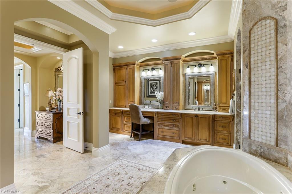 AQUALANE SHORES - Residential