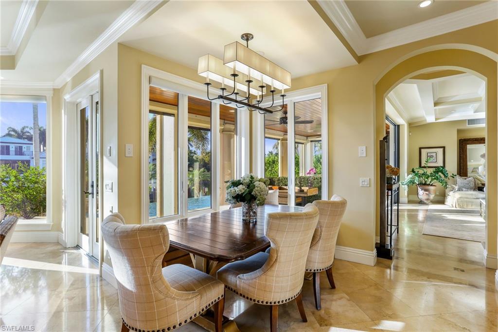 AQUALANE SHORES - Residential