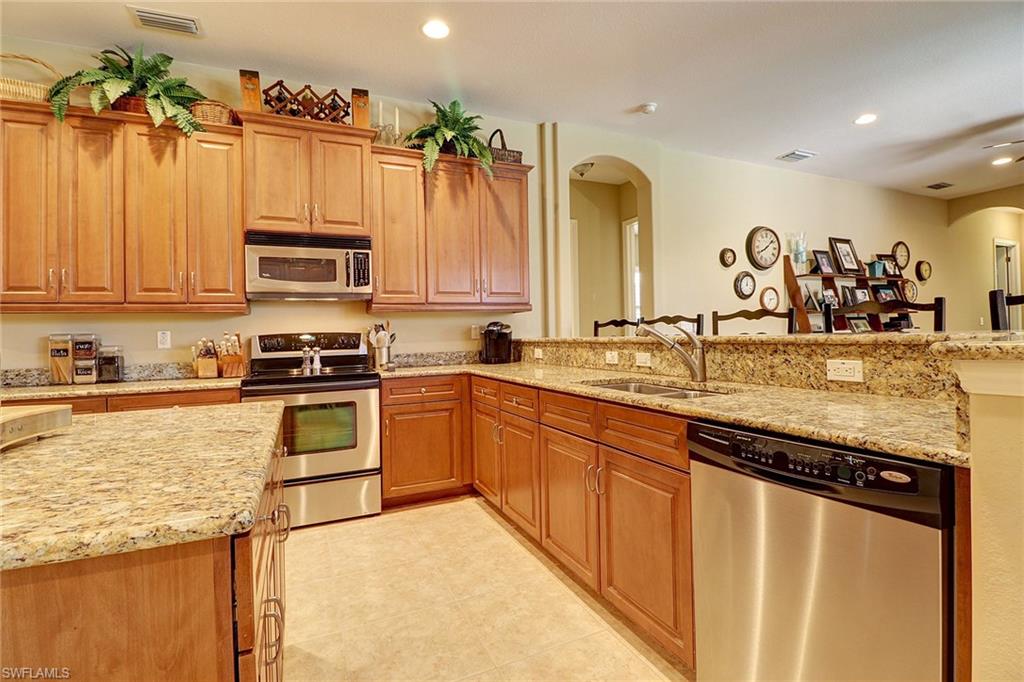 TROPICAL COVE - Residential