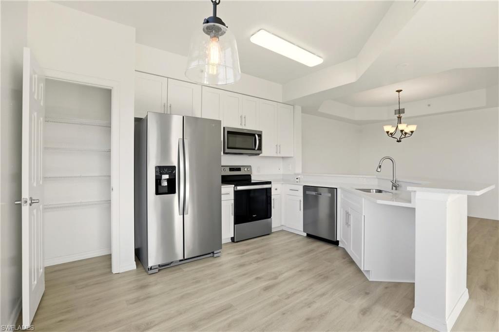 BRISTOL BAY - Residential