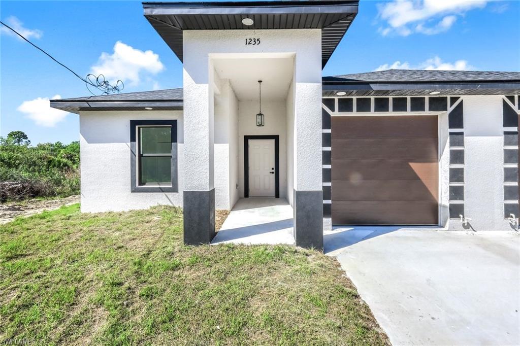 LEHIGH ACRES - Residential