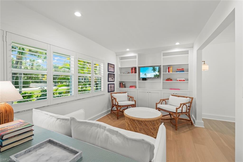 SANIBEL ESTATES - Residential