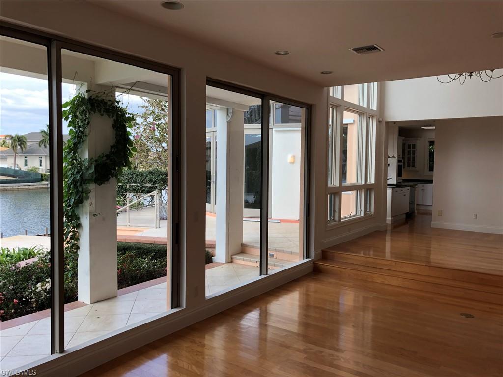 PARK SHORE - Residential