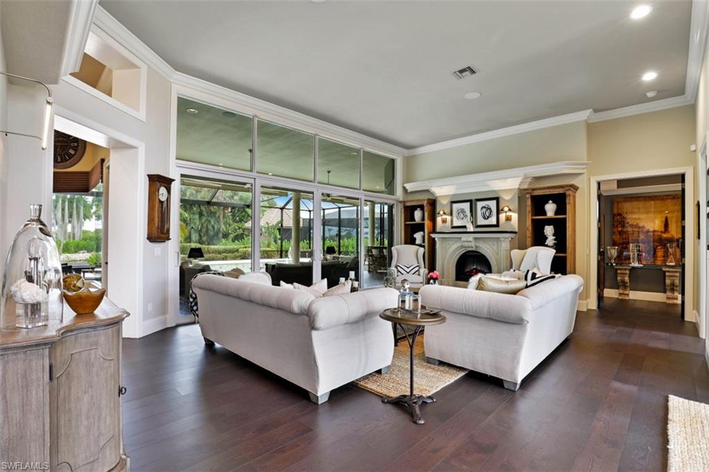 MARBLEHEAD MANOR - Residential