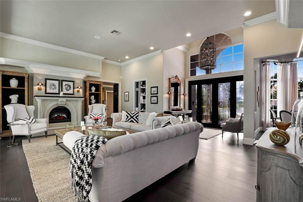 MARBLEHEAD MANOR - Residential