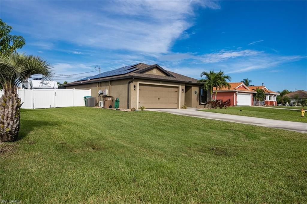 CAPE CORAL - Residential