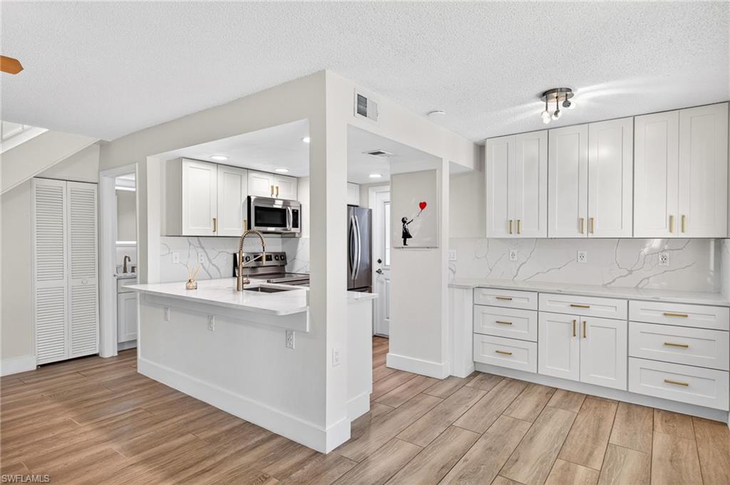 PROVINCETOWN - Residential