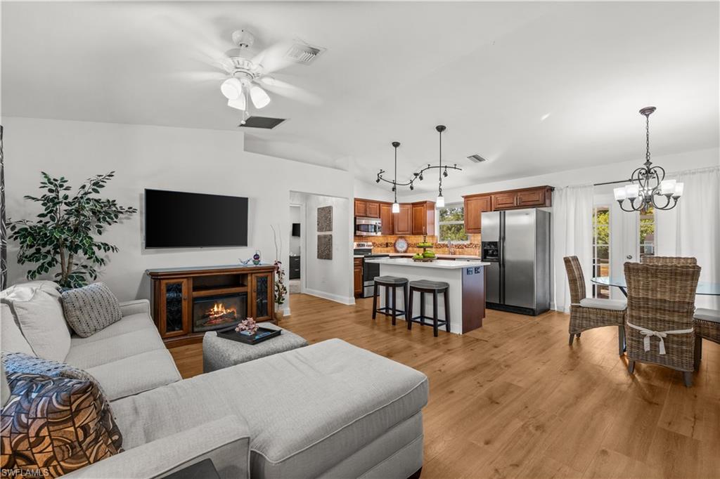 GOLDEN GATE ESTATES - Residential