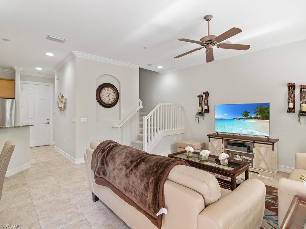 9146 Chula Vista ST 12905