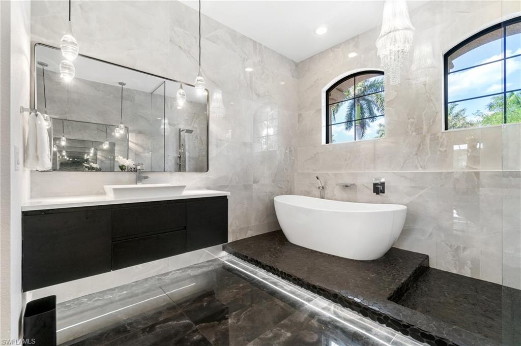 Runaway Bay - Residential Lease