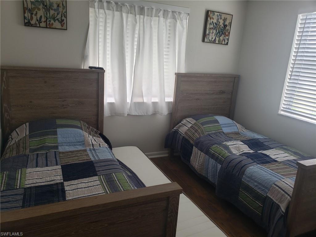 RIVER OAKS - Residential Lease