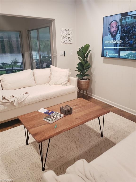 RIVER OAKS - Residential Lease