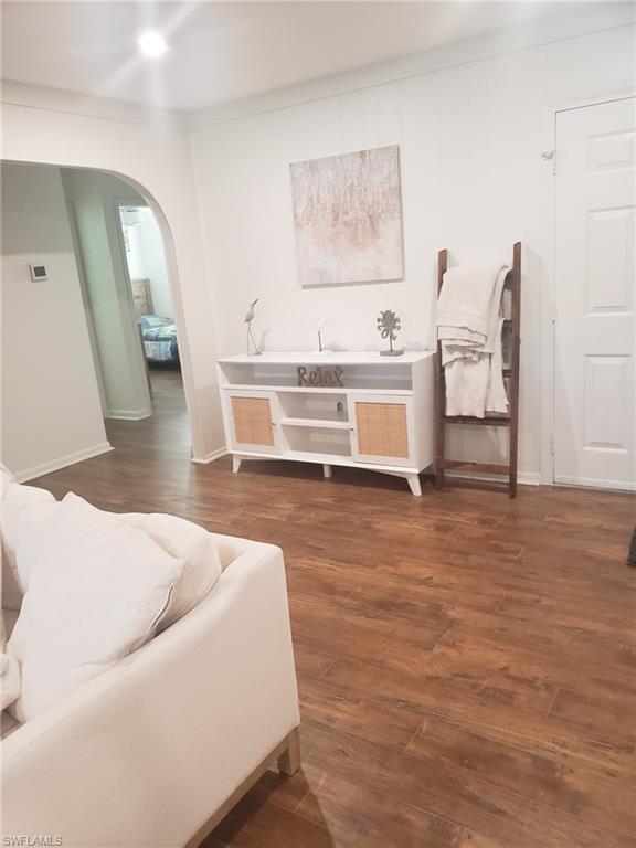 RIVER OAKS - Residential Lease