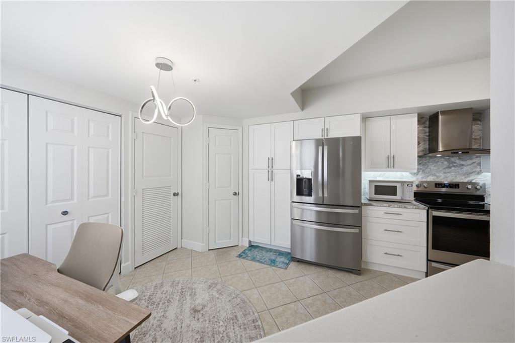 LAKEVIEW AT CARLTON LAKES - Residential Lease