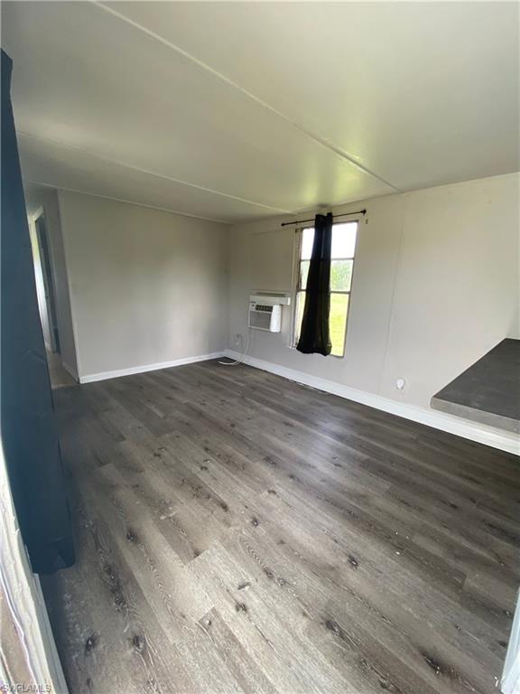 SUNCOAST ESTATES UNREC - Residential Lease