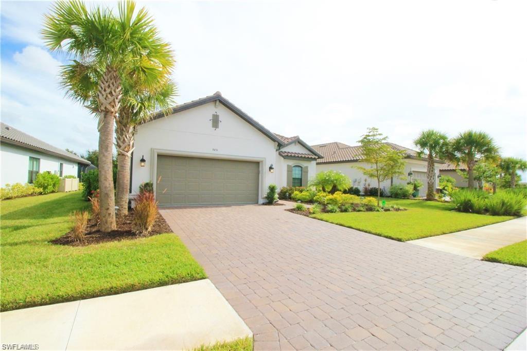 ESPLANADE - Residential Lease