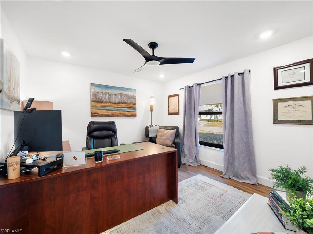 TOWN AND RIVER - Residential