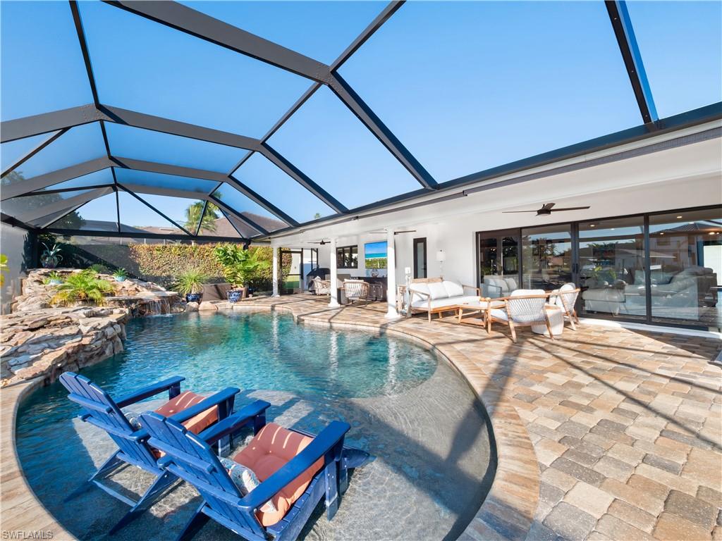 TOWN AND RIVER - Residential