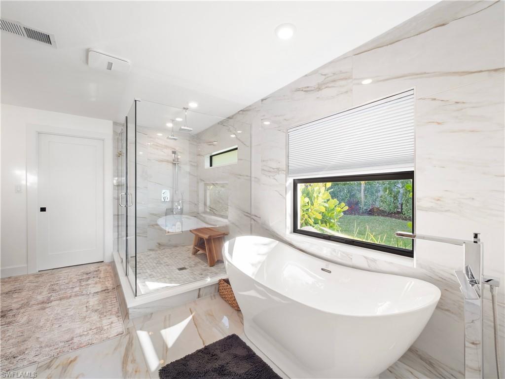 TOWN AND RIVER - Residential