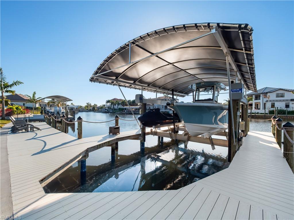 TOWN AND RIVER - Residential