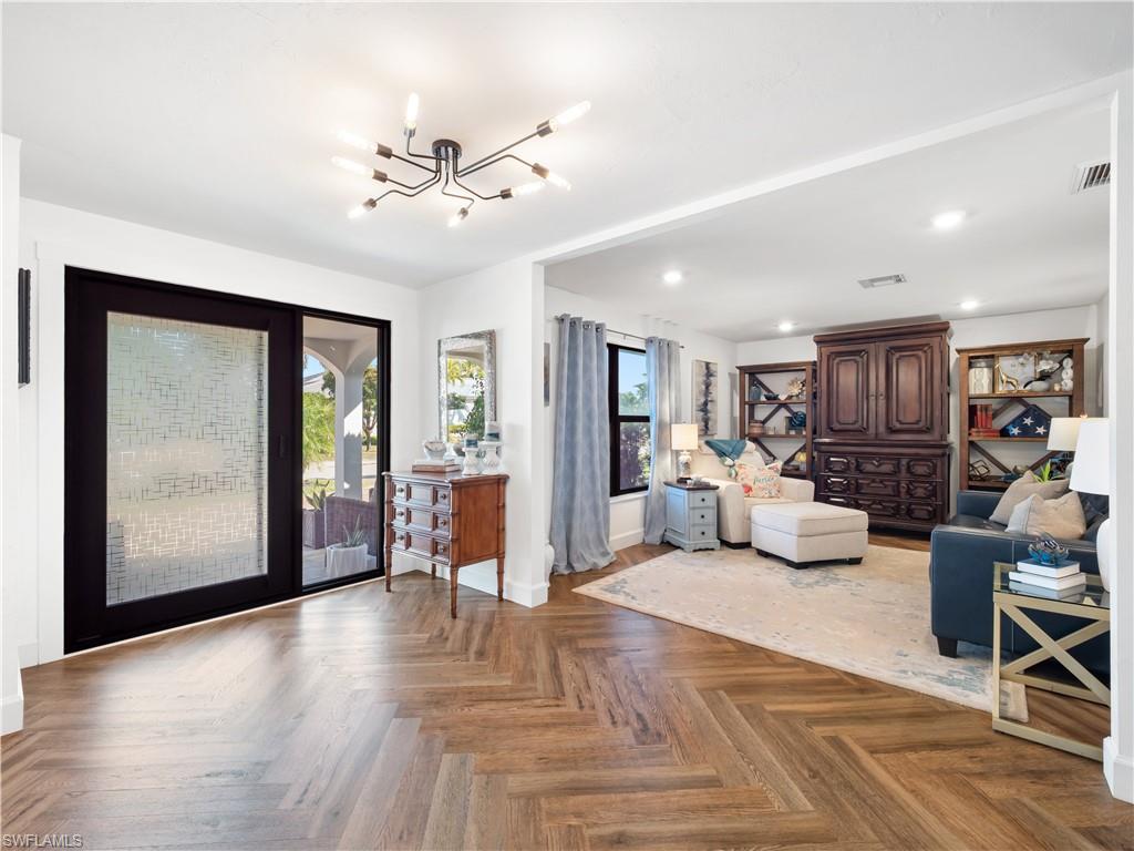 TOWN AND RIVER - Residential