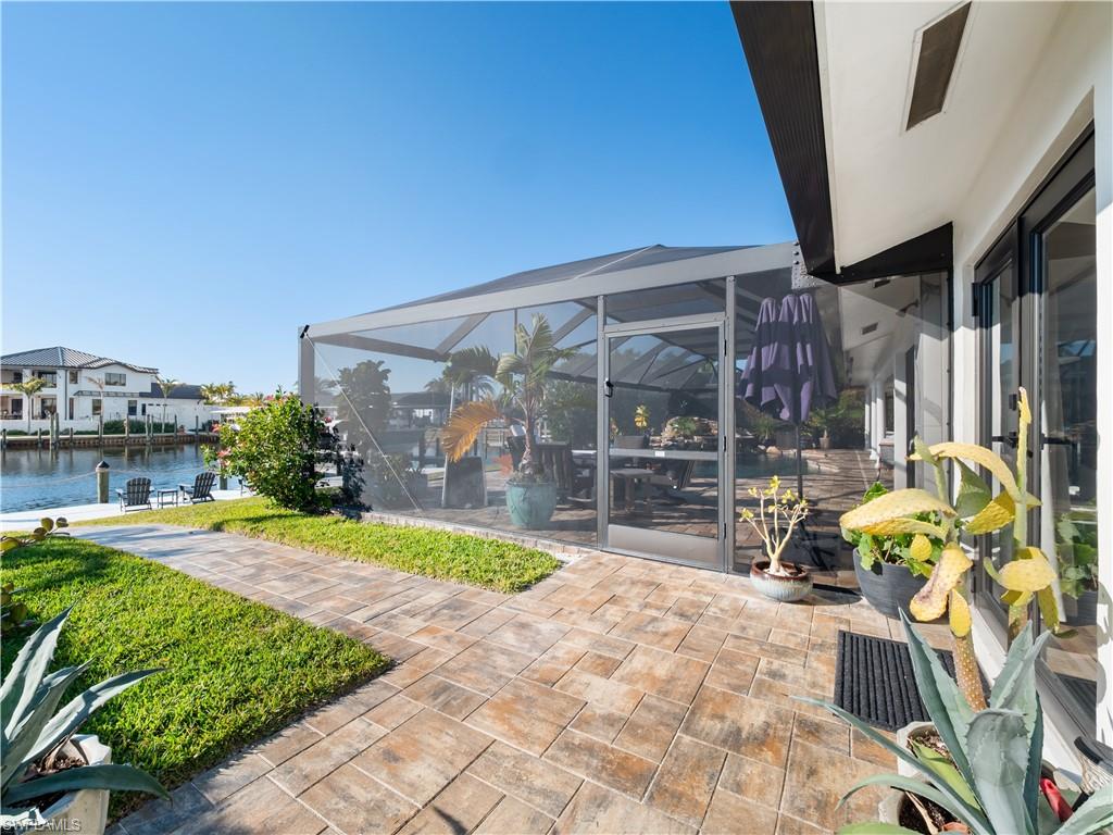 TOWN AND RIVER - Residential