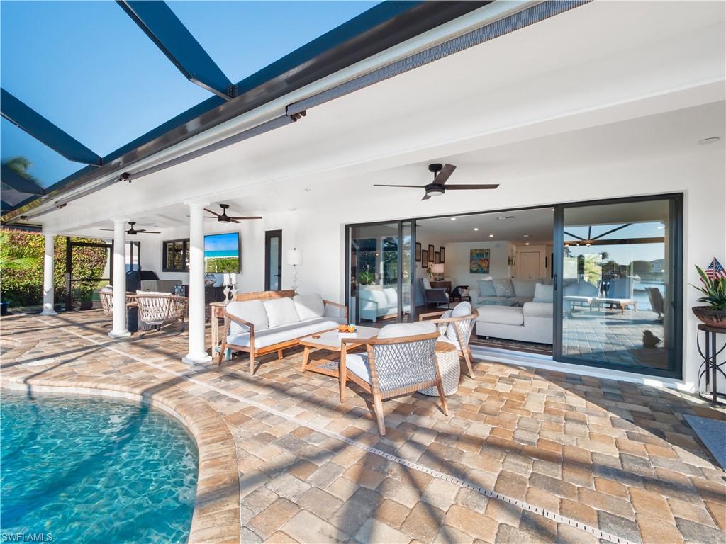 TOWN AND RIVER - Residential