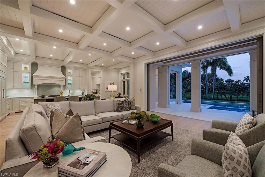 PARK SHORE - Residential