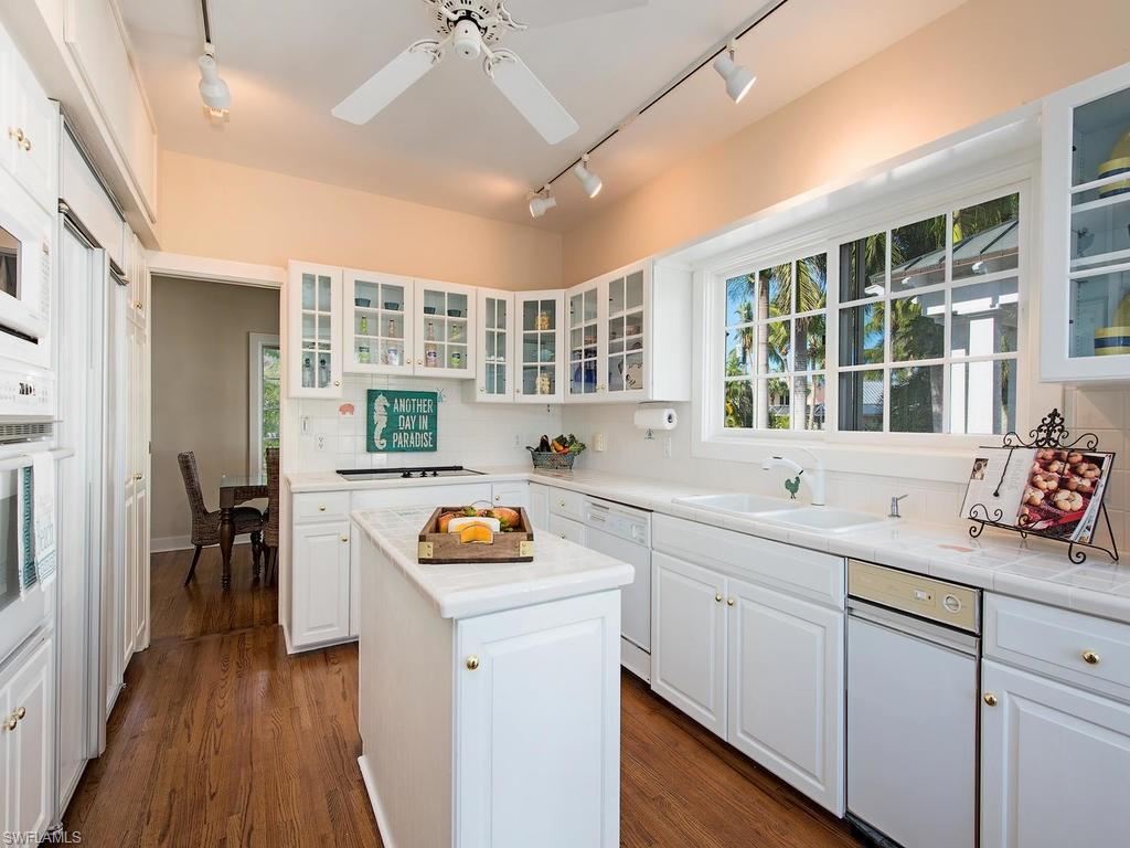 OLDE NAPLES - Residential