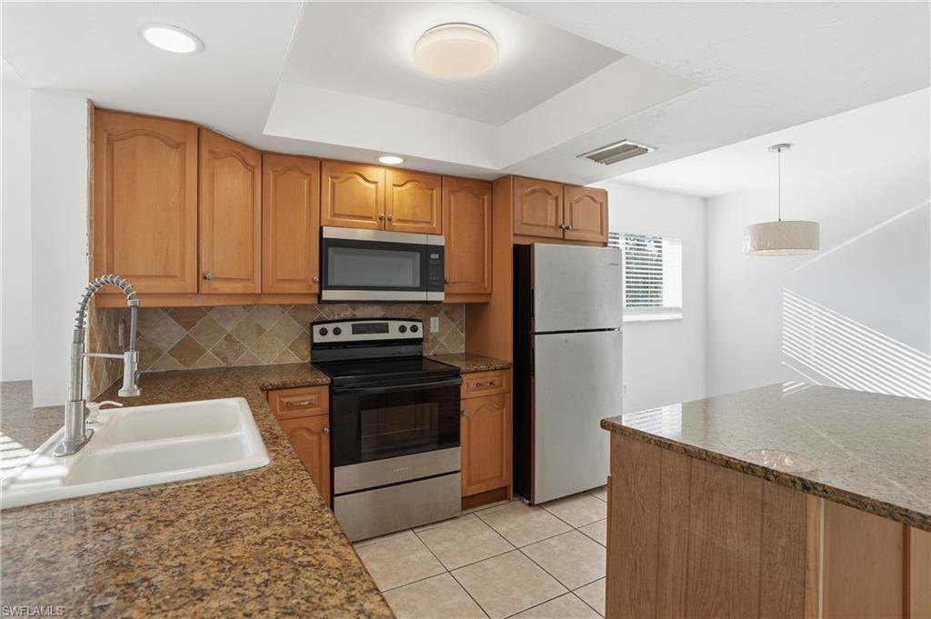 NAPLES GREEN - Residential