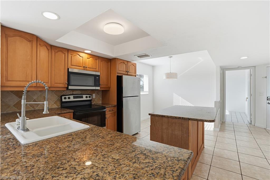 NAPLES GREEN - Residential