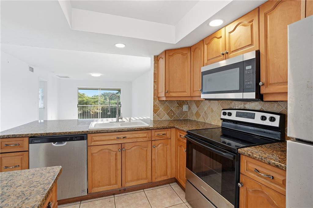 NAPLES GREEN - Residential