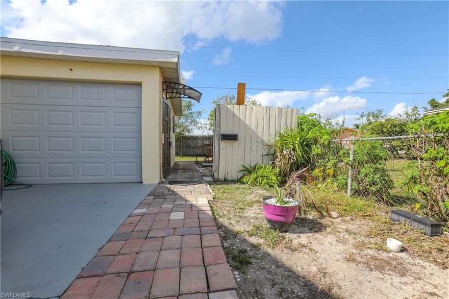 ALL UTILITIES INCLUDED!!! (CITY WATER/SEWER, TRASH, INTERNET, ELECTRIC) in this rear of home efficiency set up here. Large fenced in yard, three parking spots, granite counters, stainless appliances, all tiled throughout. Smaller unit features about 530sqft of living space. Kitchen, dinette area, bedroom and bathroom with large closet. Laundry (Washer/dryer) set up outside in new covered space!